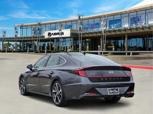 Used 2022 Hyundai Sonata SEL Plus image 4