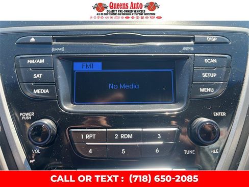Used 2014 Hyundai Elantra SE FWD image 37