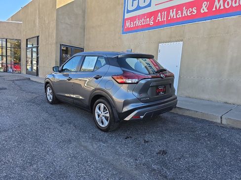 Used 2021 Nissan Kicks S image 5