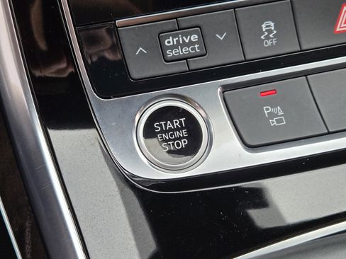 Used 2021 Audi Q8 Premium Plus w/ Premium Plus Package AWD/4WD image 26