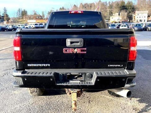 Used 2015 GMC Sierra 3500 Denali w/ Duramax Plus Package image 10