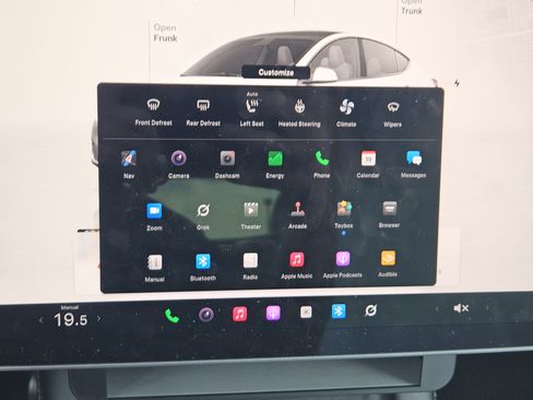 Used 2023 Tesla Model Y Long Range image 22