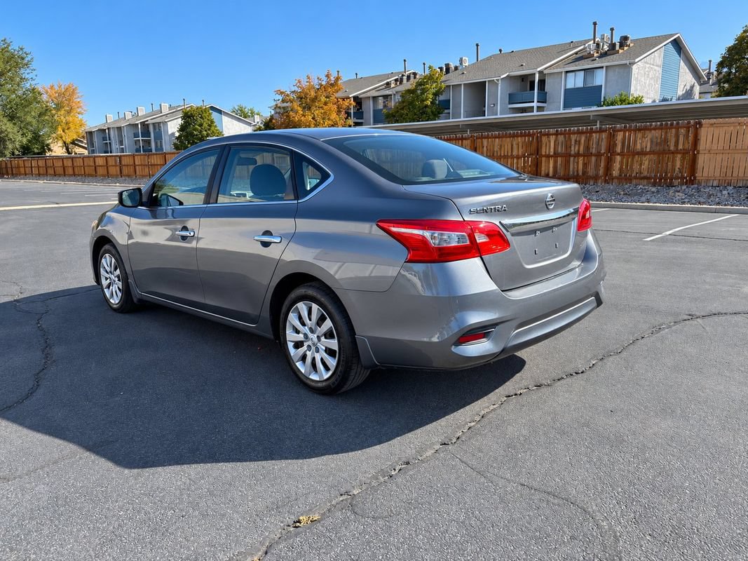 Used 2016 Nissan Sentra S FWD image 3