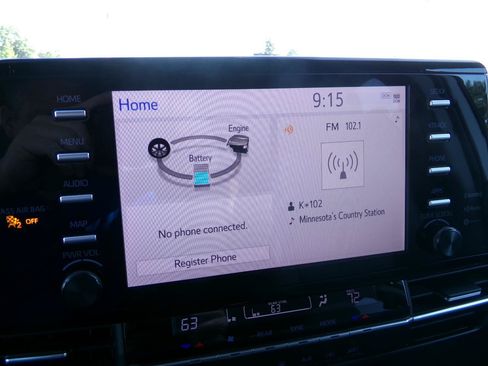 Used 2021 Toyota Sienna LE AWD/4WD image 19