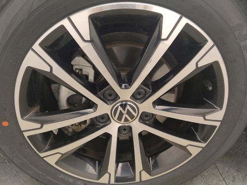 Used 2024 Volkswagen Jetta Sport FWD image 31