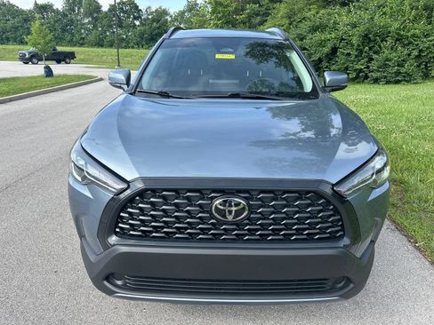 Used 2024 Toyota Corolla Cross LE AWD/4WD image 12