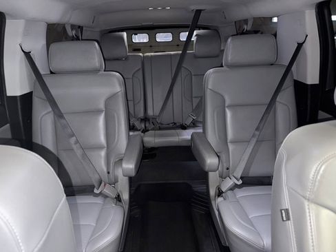 Used 2019 Chevrolet Suburban LT w/ LT Signature Package image 29
