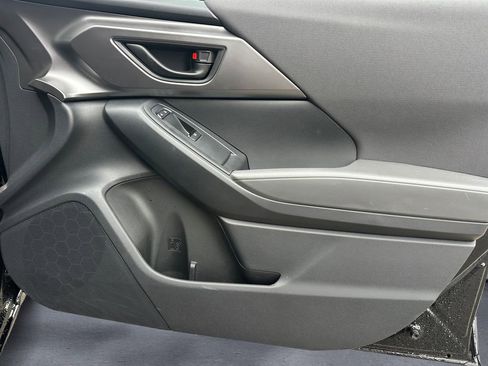 Certified 2025 Subaru Impreza 2.0i image 15