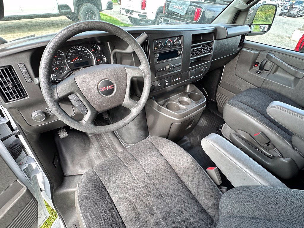 Used 2025 GMC Savana 2500 w/ Driver Convenience Package RWD image 19
