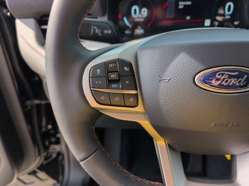 New 2026 Ford Explorer Active w/ Active Comfort Package image 32