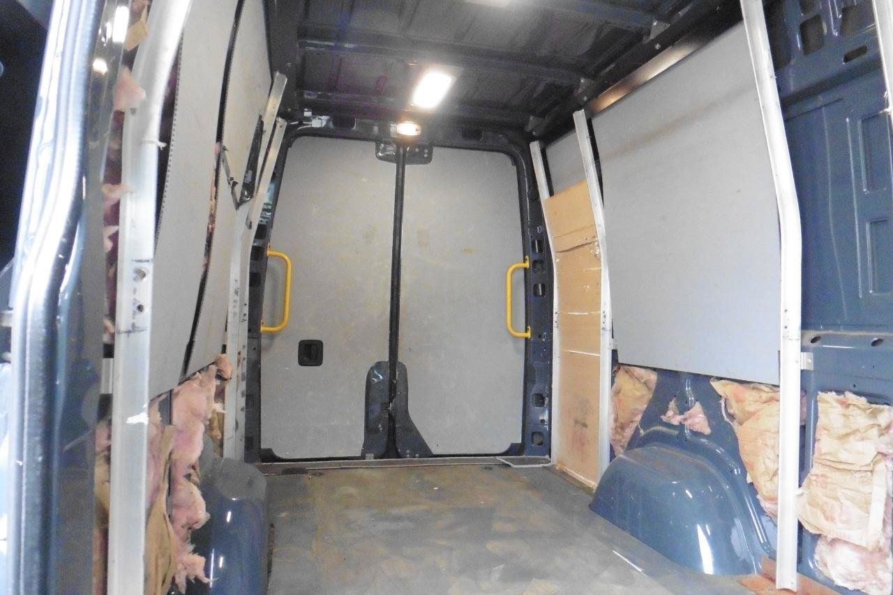 Used 2019 Mercedes-Benz Sprinter 170 image 21