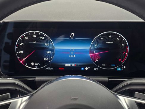 Used 2025 Mercedes-Benz GLA 250 4MATIC image 25