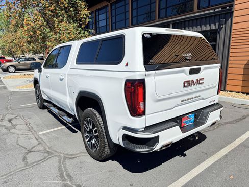 Used 2021 GMC Sierra 1500 AT4 w/ AT4 Preferred Package AWD/4WD image 3