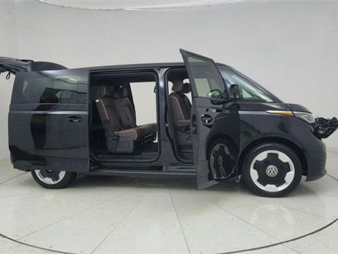 Used 2025 Volkswagen ID. Buzz Pro S image 66