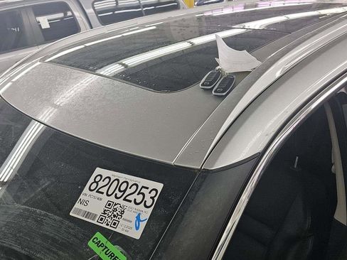 Used 2023 Nissan Rogue SV w/ SV Premium Package image 10