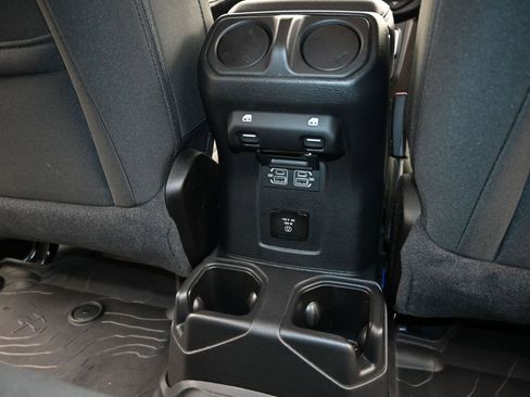 Used 2022 Jeep Wrangler Unlimited Sahara w/ Dual Top Group image 29