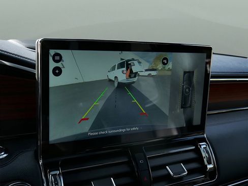 Used 2024 Lincoln Navigator Reserve image 27