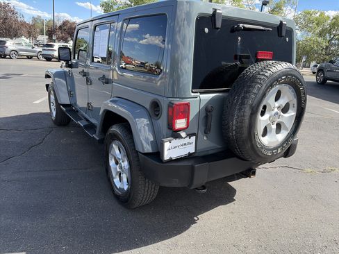 Used 2014 Jeep Wrangler Unlimited Sahara w/ Max Tow Package AWD/4WD image 9