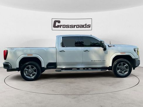 Used 2025 GMC Sierra 2500 SLT w/ SLT Convenience Package AWD/4WD image 6