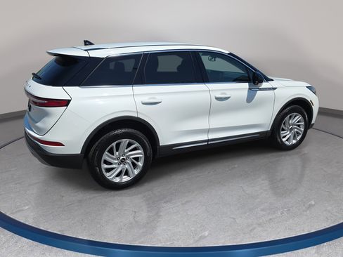 Certified 2024 Lincoln Corsair AWD image 5