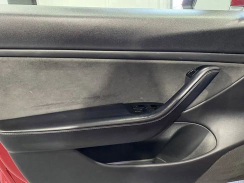 Used 2018 Tesla Model 3 Long Range image 12