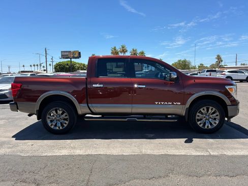 Used 2019 Nissan Titan Platinum Reserve AWD/4WD image 10
