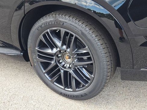 New 2026 Cadillac Escalade IQ Sport 2 w/ LPO, ONYX Package image 17