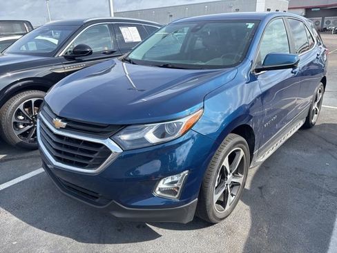 Used 2021 Chevrolet Equinox LT image 3
