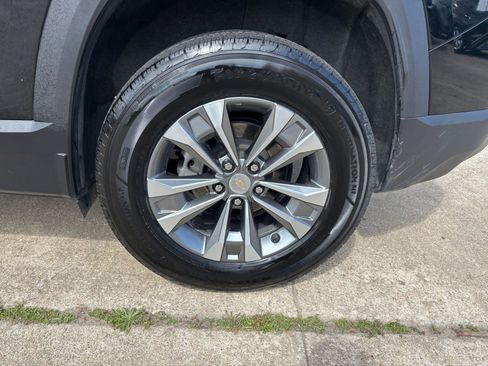 Used 2025 Chevrolet Equinox LT FWD image 30