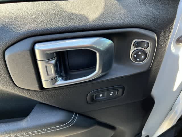 Used 2021 Jeep Wrangler Unlimited Sahara w/ Cold Weather Group AWD/4WD image 35