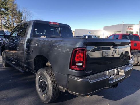 New 2026 RAM 2500 Tradesman AWD/4WD image 12