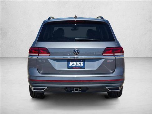 Used 2022 Volkswagen Atlas SE w/ Panoramic Sunroof Package AWD/4WD image 7