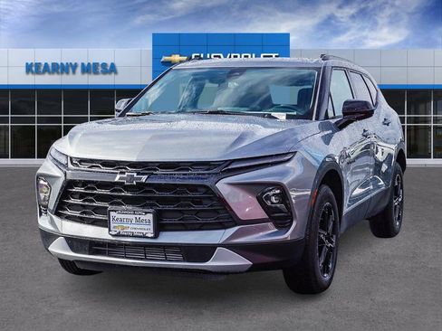 New 2026 Chevrolet Blazer LT w/ Midnight/Sport Edition FWD image 3