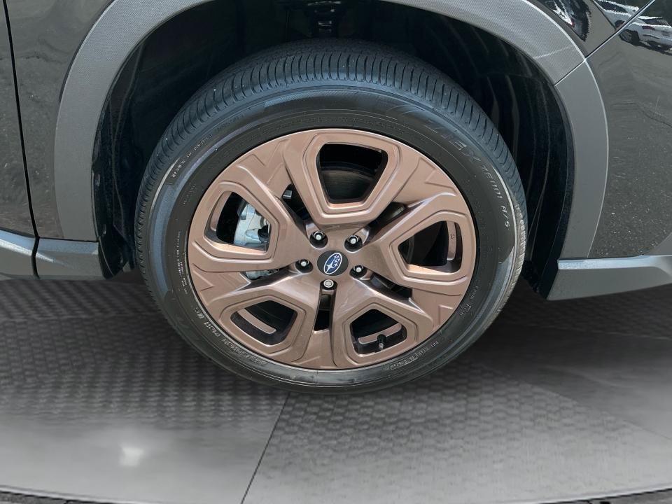 Certified 2026 Subaru Ascent Limited Bronze AWD/4WD image 31