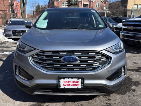 Used 2022 Ford Edge SEL w/ Convenience Package image 2