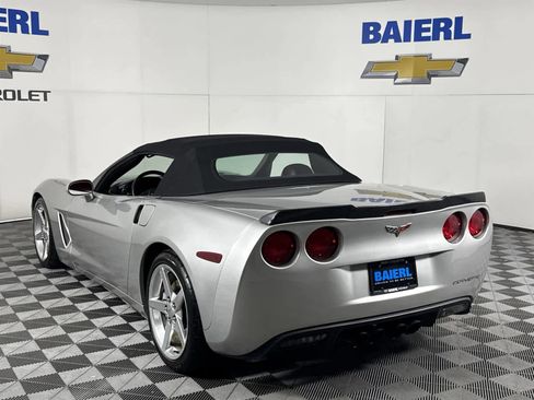 Used 2005 Chevrolet Corvette Convertible w/ Preferred Equipment Group image 3