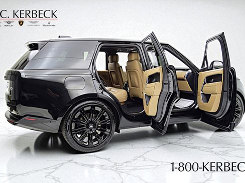 Used 2023 Land Rover Range Rover SE image 11