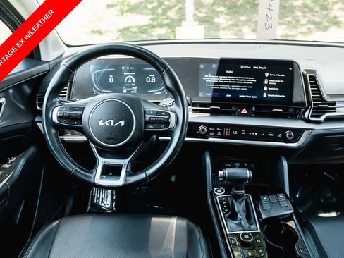 Used 2024 Kia Sportage EX FWD image 13