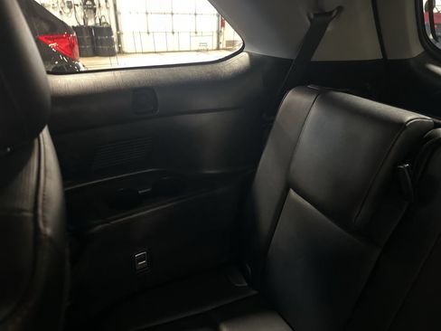 Used 2019 Toyota Highlander Limited w/ Protection Package #3 AWD/4WD image 31