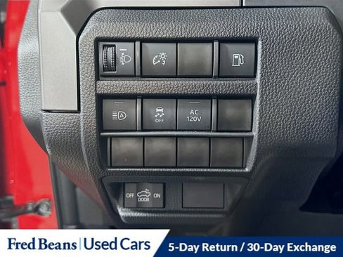 Used 2025 Toyota Tacoma TRD Off-Road AWD/4WD image 11