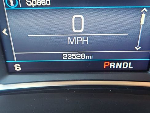 Used 2024 Chevrolet Equinox LT FWD image 16