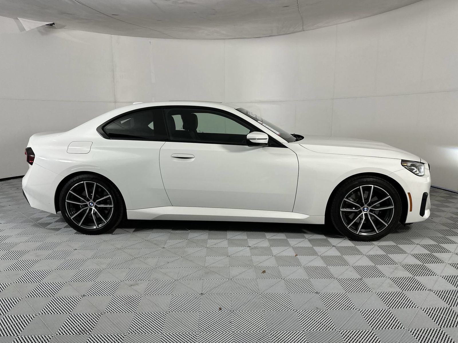 Used 2026 BMW 230i Coupe RWD image 9