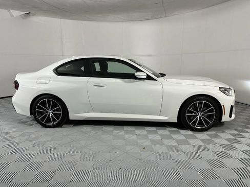 Used 2026 BMW 230i Coupe RWD image 9