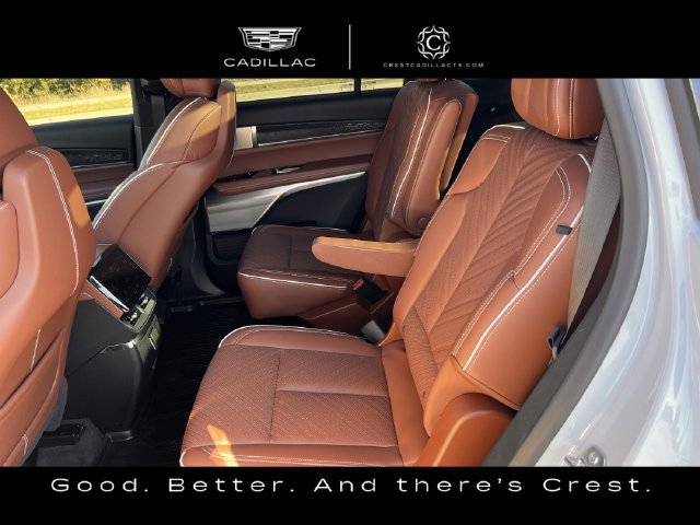 Used 2027 Cadillac Vistiq Platinum w/ LPO, Floor Liner Package AWD/4WD image 31