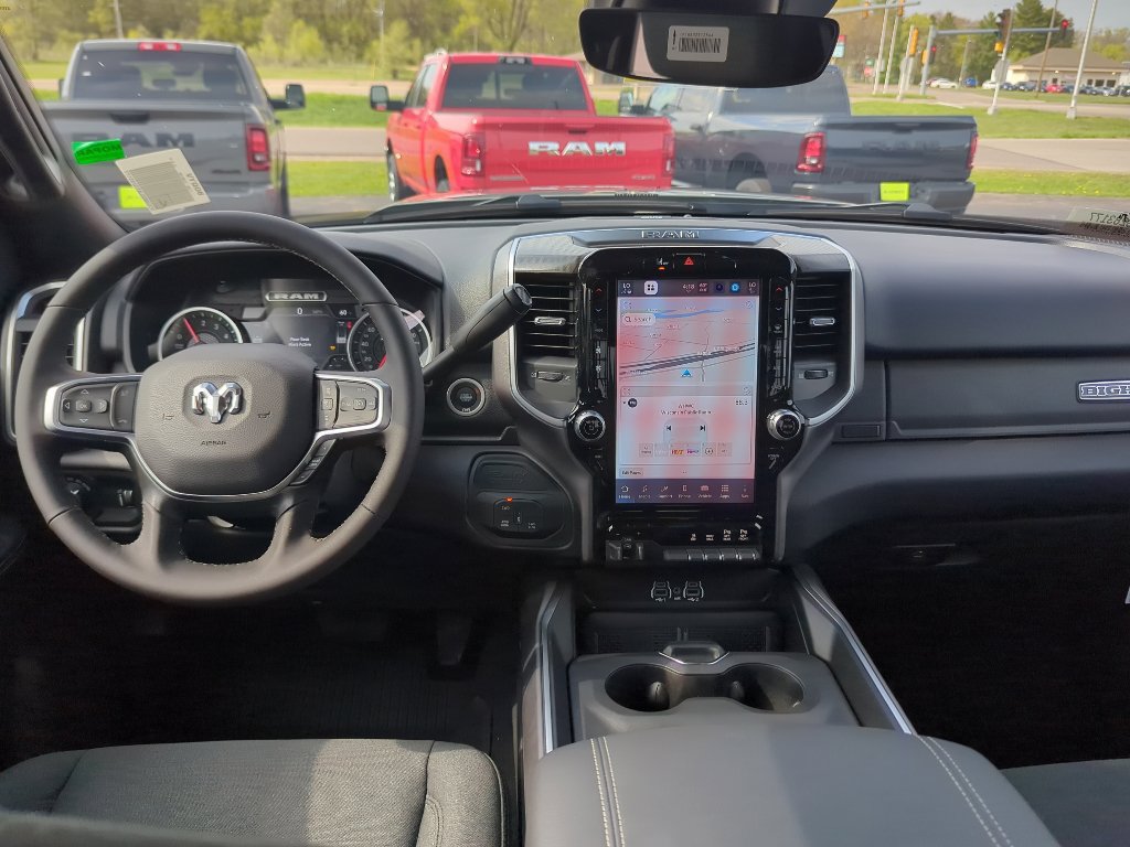 New 2026 RAM 2500 Big Horn AWD/4WD image 34