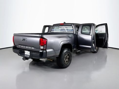 Used 2018 Toyota Tacoma SR RWD image 15