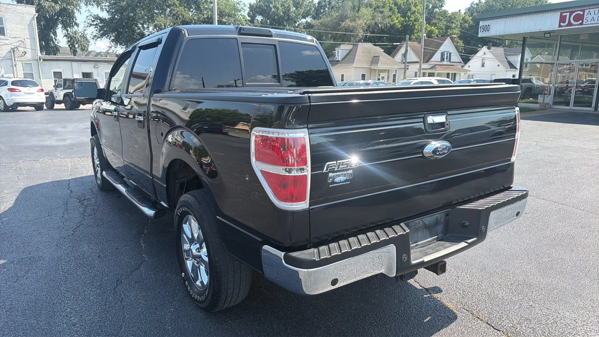 Used 2014 Ford F150 XLT w/ Equipment Group 302A Luxury AWD/4WD image 7