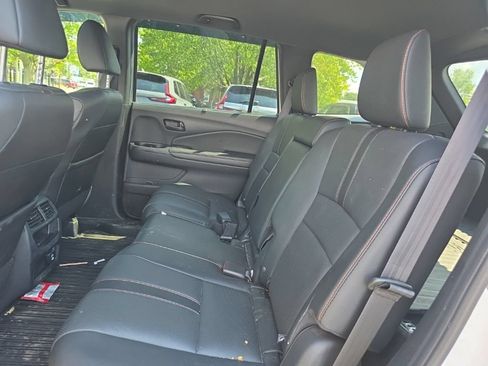 Used 2023 Honda Passport TrailSport image 25
