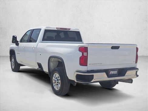 Used 2024 Chevrolet Silverado 2500 LT w/ Convenience Package AWD/4WD image 8