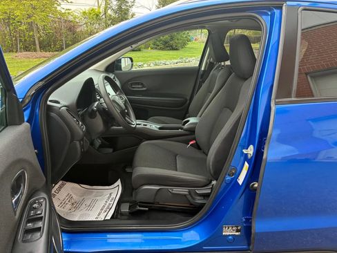 Used 2022 Honda HR-V EX image 11